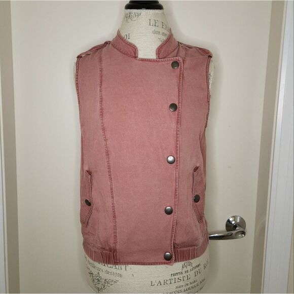 Buttonup Sleeveless Denim Jacket - Picture 1 of 8
